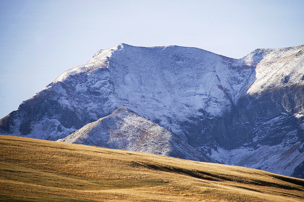 Monti Sibillini National Park, View from the Plans of Ragnolo, Bolognola, Marche, Italy, Europe