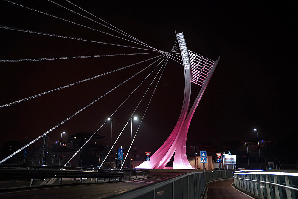 The Ponte di Flaiano bridge at night, Pescara, Abruzzo, Italy, Europe