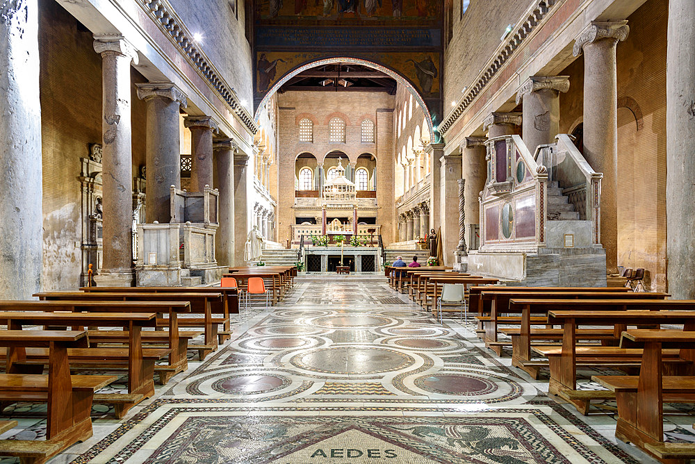 Basilica San Lorenzo fuori le mura, Basilica of Saint Lawrence outside the Walls, Rome, Lazio, Italy, Europe