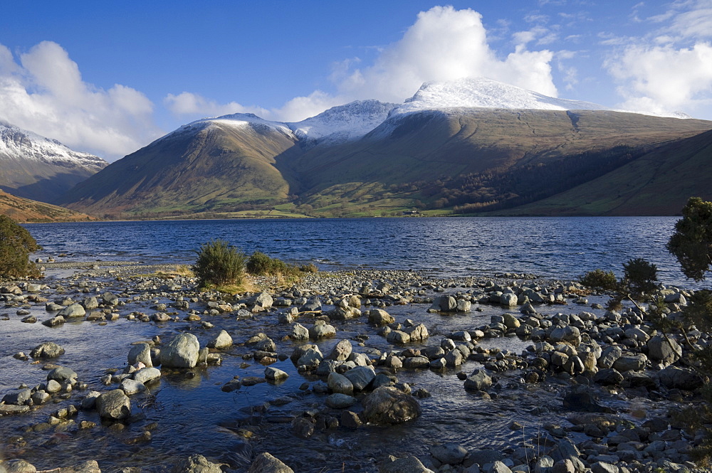 View from Overbeck and Lake Wastwater to Lingmell, Scafell Pike 3210 ft and Scafell 3161 ft, Wasdale, Lake District National Park, Cumbria, England, United Kingdom, Europe