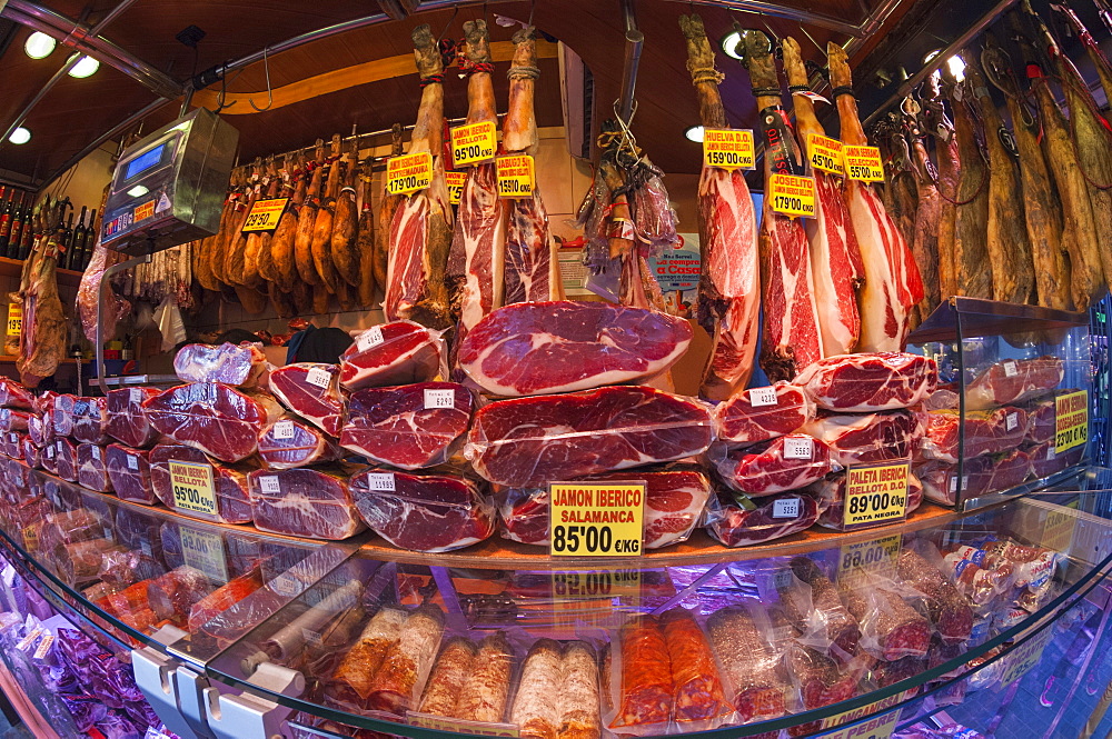 Spanish ham for sale in covered market, Las Ramblas, Barcelona, Catalunya, Spain, Europe 