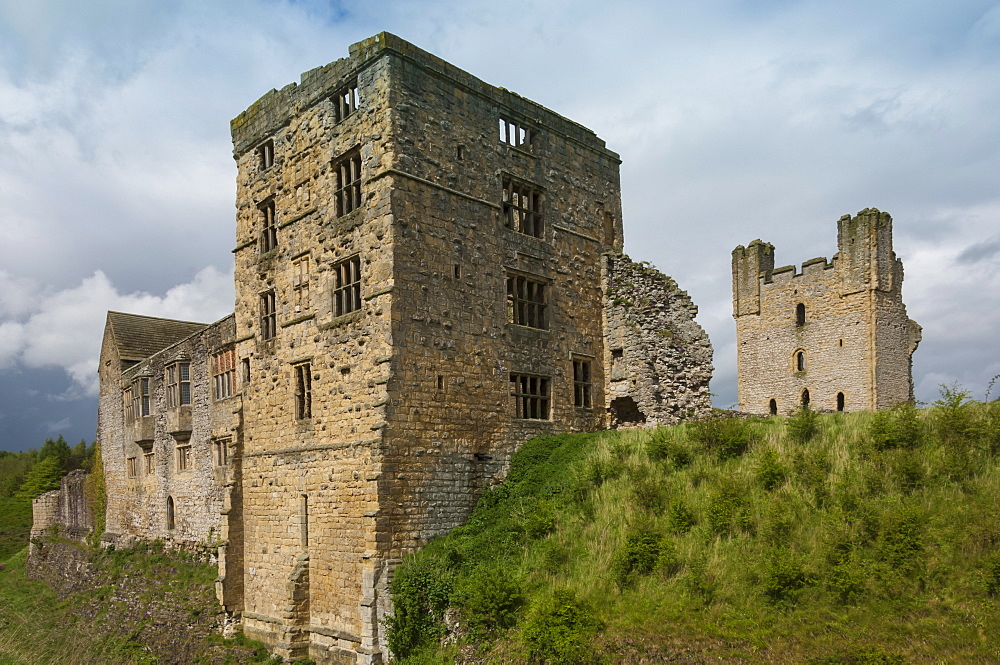 The 12th century  Medieval castle, east tower and the 16th century Tudor Mansion, Helmsley, North Yorkshire National Park, Yorkshire, England, United Kingdom, Europe