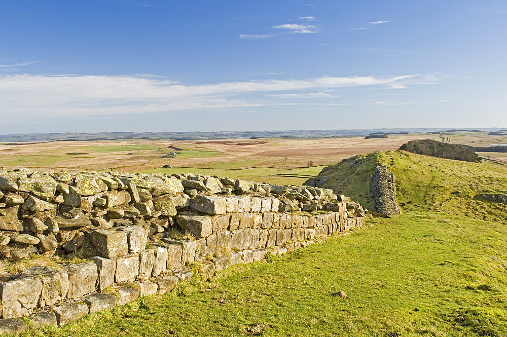 Looking east from Sewingshields Crag, Hadrians Wall, UNESCO World Heritage Site, Northumbria, England, United Kingdom, Europe