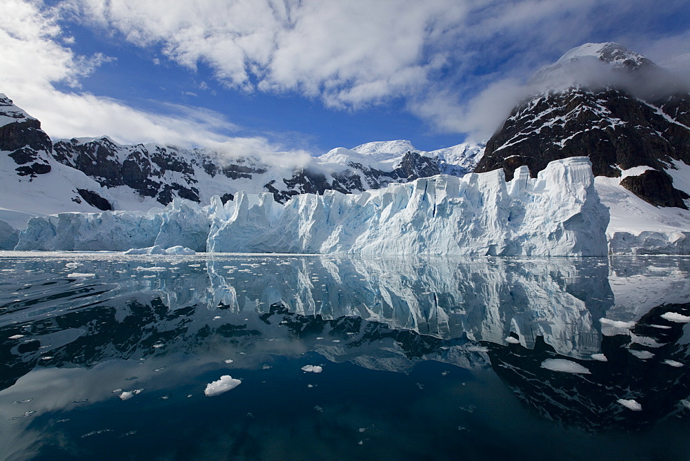 Glacier, Paradise Bay, Antarctic Peninsula, Antarctica, Polar Regions