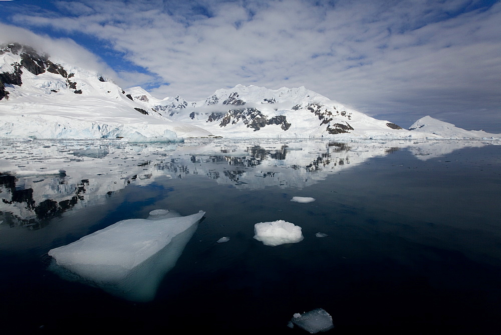 Glacier, Paradise Bay, Antarctic Peninsula, Antarctica, Polar Regions