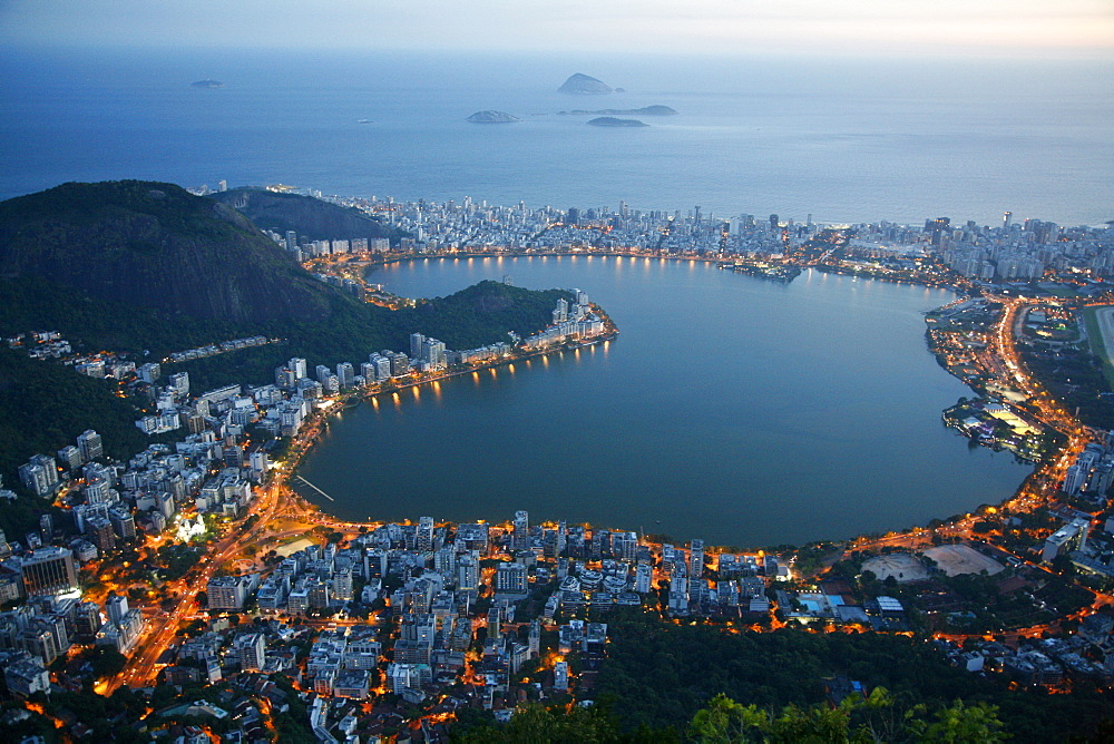 View of Lagoa Rodrigo de Freitas lake, Rio de Janeiro, Brazil, South America