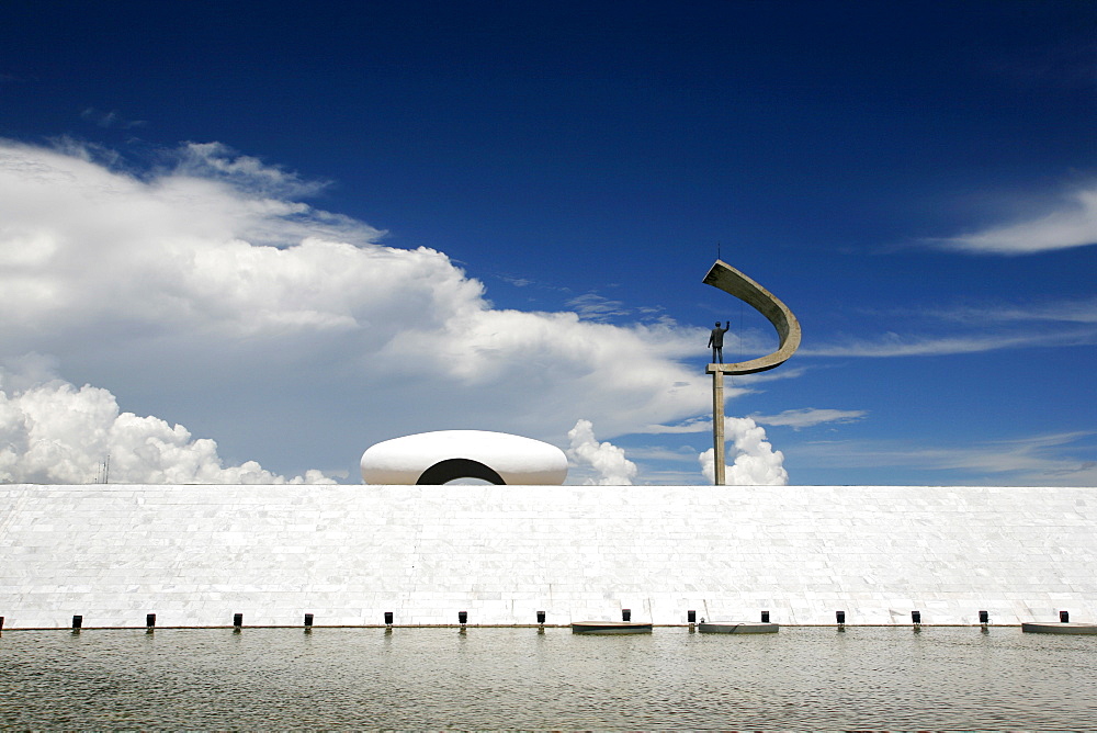 Memorial JK with the statue of Juscelino Kubitschek, designed by Oscar Niemeyer, Brasilia, Brazil, South America 