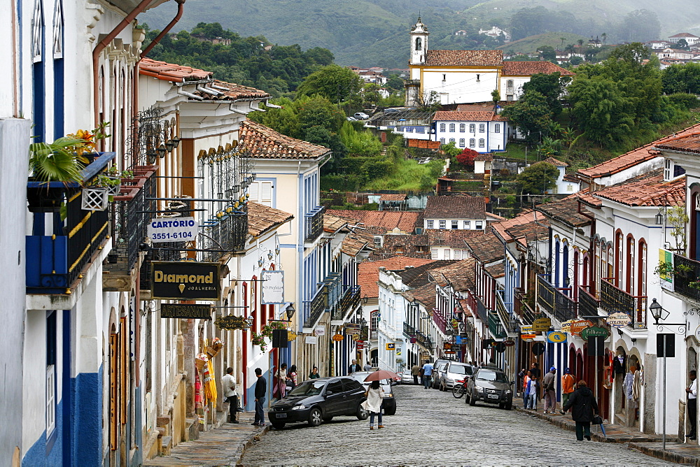 Street scene with colonial buildings in Ouro Preto, UNESCO World Heritage Site, Minas Gerais, Brazil, South America 