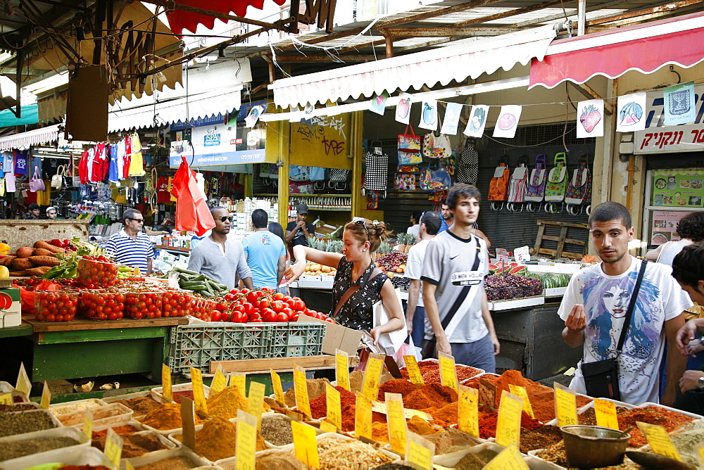 Shuk HaCarmel market, Tel Aviv, Israel, Middle East