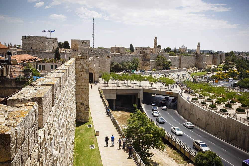 The Old City walls, UNESCO World Heritage Site, Jerusalem, Israel, Middle East 