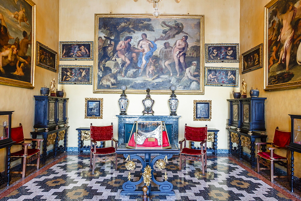 The Borromeo's Palace on Isola Bella, Borromean Islands, Lake Maggiore, Piedmont, Italy, Europe