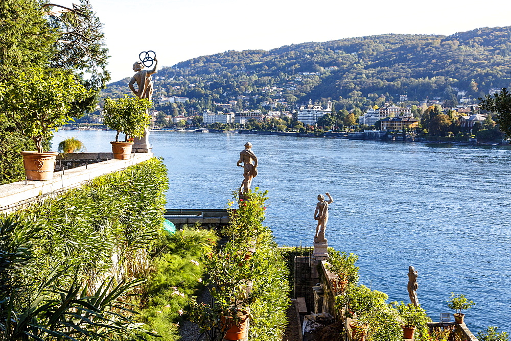 The Borromeo's Palace and gardens on Isola Bella, Borromean Islands, Lake Maggiore, Italian Lakes, Piedmont, Italy, Europe