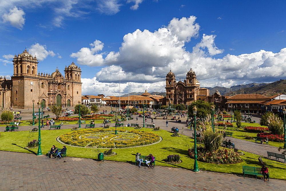 Plaza de Armas with the Cathedral and Iglesia de la Compania de Jesus church, Cuzco, UNESCO World Heritage Site, Peru, South America 