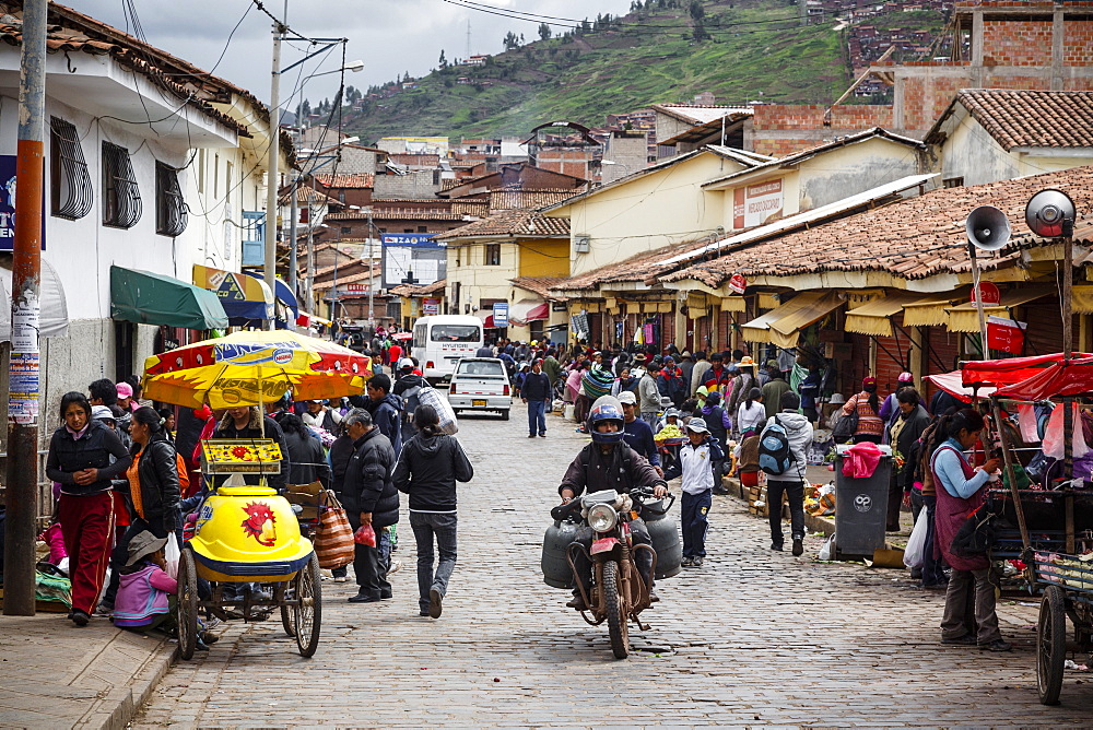 Street scene, Cuzco, Peru, South America