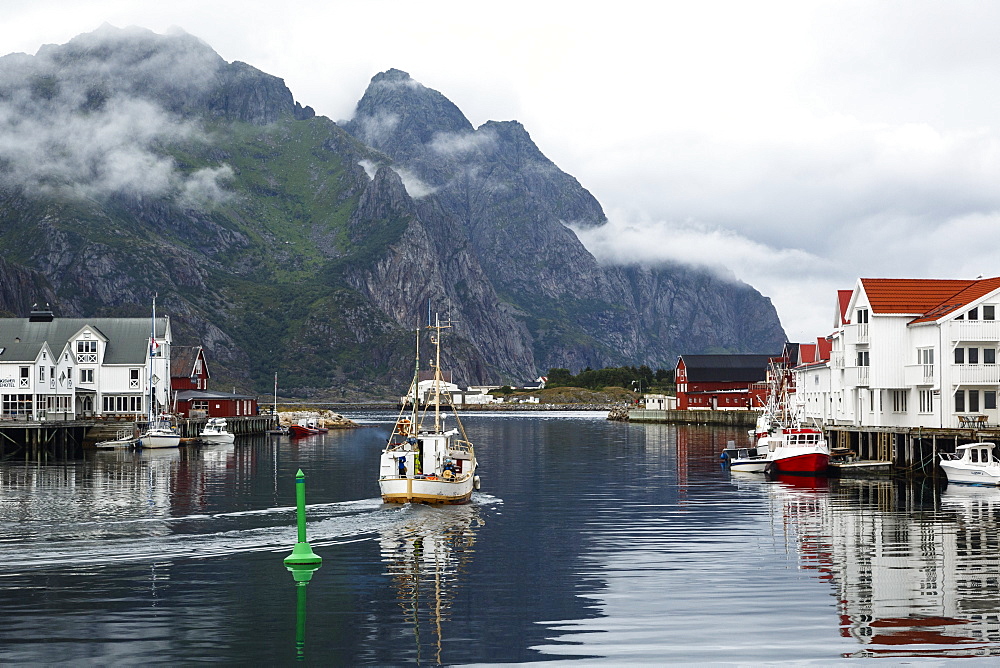 Henningsvaer village, Lofoten Islands, Arctic, Norway, Scandinavia, Europe