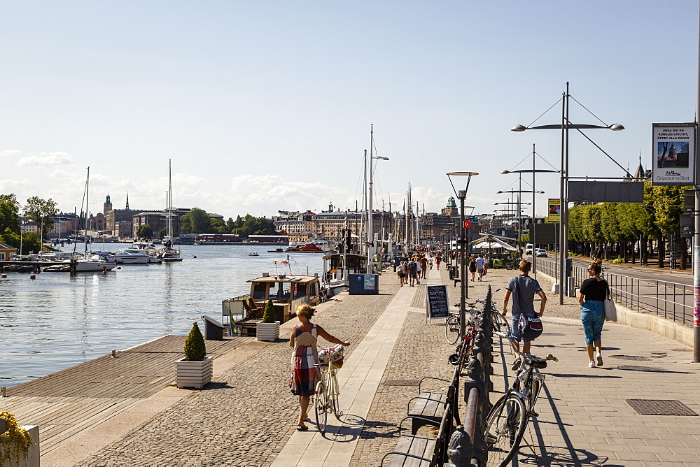 People walking along Strandvagen street, Stockholm, Sweden, Scandinavia, Europe