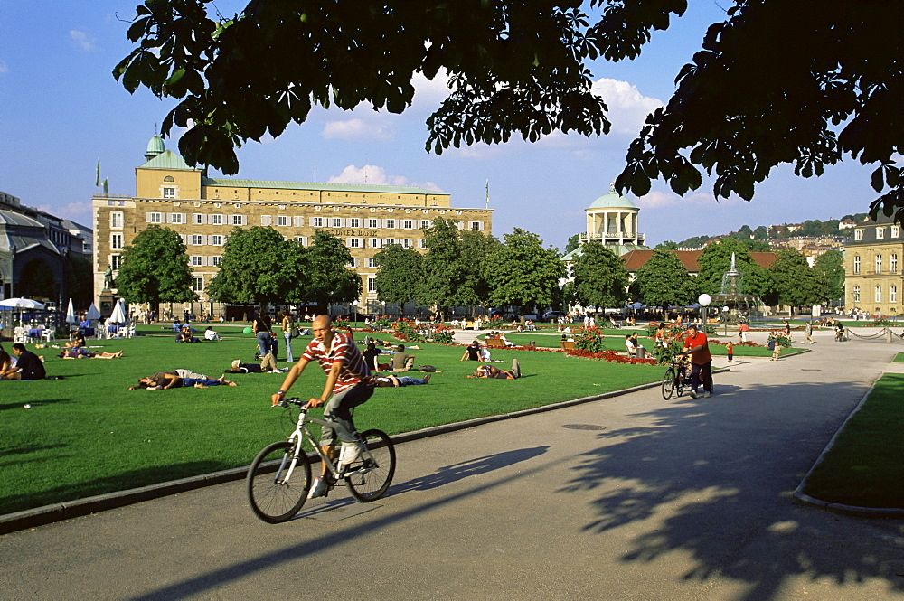 Schlossplatz (Palace Square), Stuttgart, Baden Wurttemberg, Germany, Europe