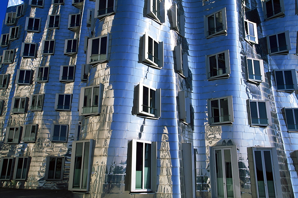 The Neuer Zollhof building by Frank Gehry at the Medienhafen (Media Harbour), Dusseldorf, North Rhine Westphalia, Germany, Europe