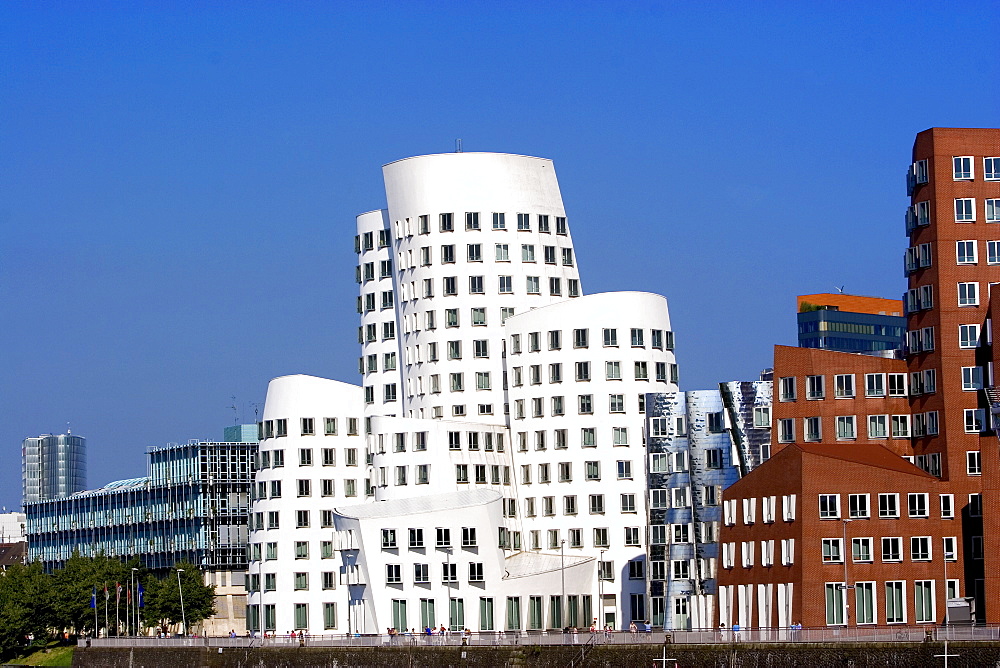 The Neuer Zollhof building by Frank Gehry at the Medienhafen (Media Harbour), Dusseldorf, North Rhine Westphalia, Germany, Europe