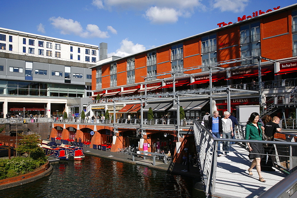 The Mailbox shopping complex with many cafes and restaurants. Birmingham, England, United Kingdom, Europe