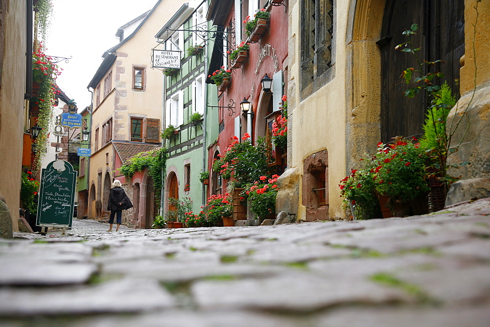 Street scene, Riquewihr, Alsace, France, Europe