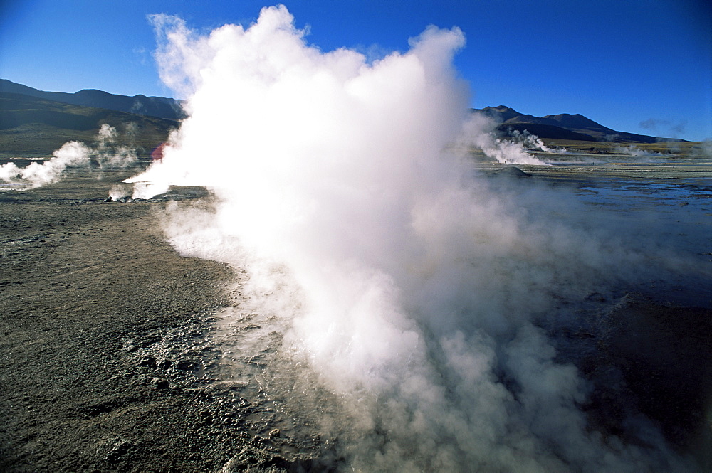 Gysers del Tatio (El Tatio geysers), Atacama, Chile, South America