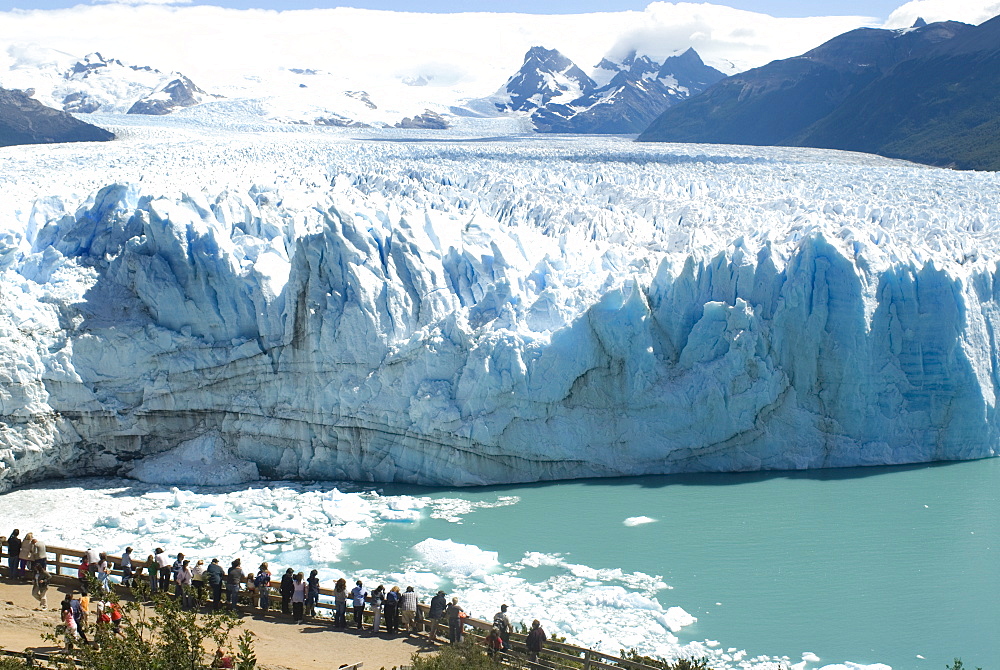 Perito Moreno Glacier, Parque Nacional de los Glaciares, UNESCO World Heritage Site, Patagonia, Argentina, South America