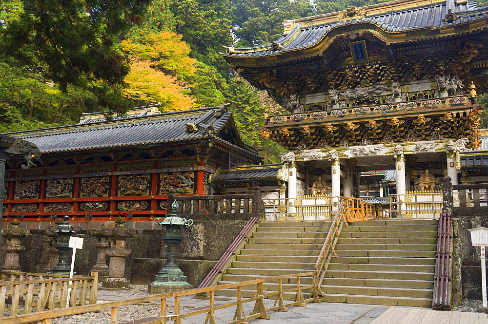 Yomei-mon (Gate of Sunlight), Tosho-gu Shrine, Nikko, Central Honshu (Chubu), Japan, Asia