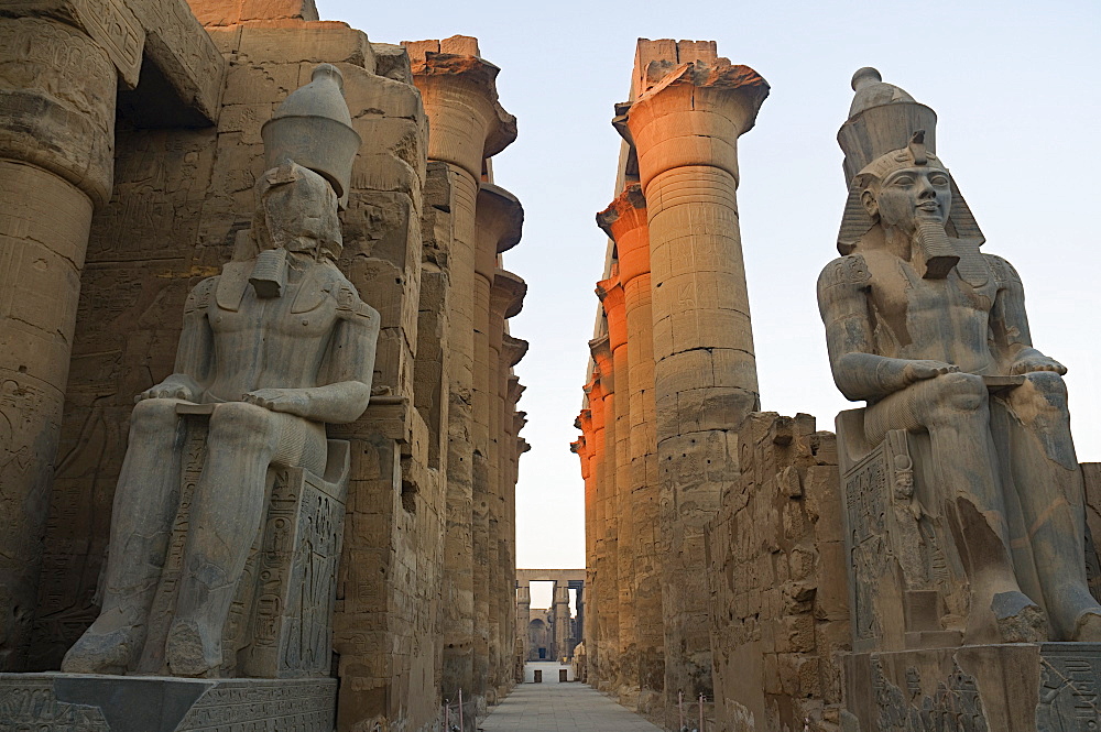 Luxor Temple, Luxor, Thebes, UNESCO World Heritage Site, Egypt, North Africa, Africa