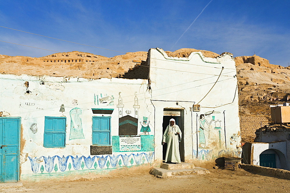 Painted house, Gurna village, West Bank, Thebes, Middle Egypt, Egypt, North Africa, Africa