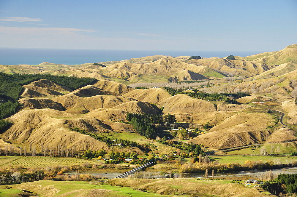 View of Craggy Range from Te Mata Peak, Havelock North, Hawke's Bay, North Island, New Zealand, Pacific