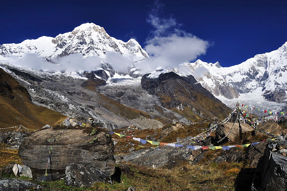 Annapurna Himalayan Range seen from Annapurna Base Camp, Annapurna Conservation Area, Gandaki, Western Region (Pashchimanchal), Nepal, Asia