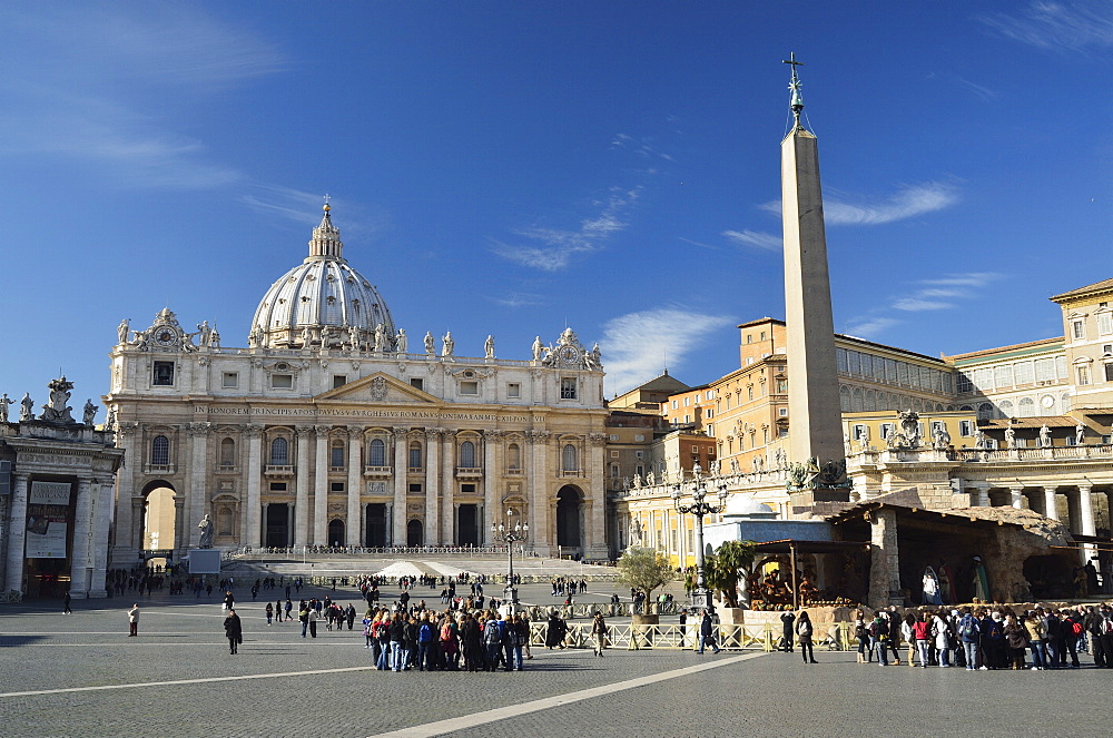 Piazza San Pietro (St. Peter's Square), Vatican City, Rome, Lazio, Italy, Europe