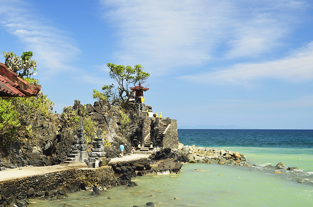 Pura Batu Bolong Temple, south of Senggigi, Lombok, Indonesia, Southeast Asia, Asia