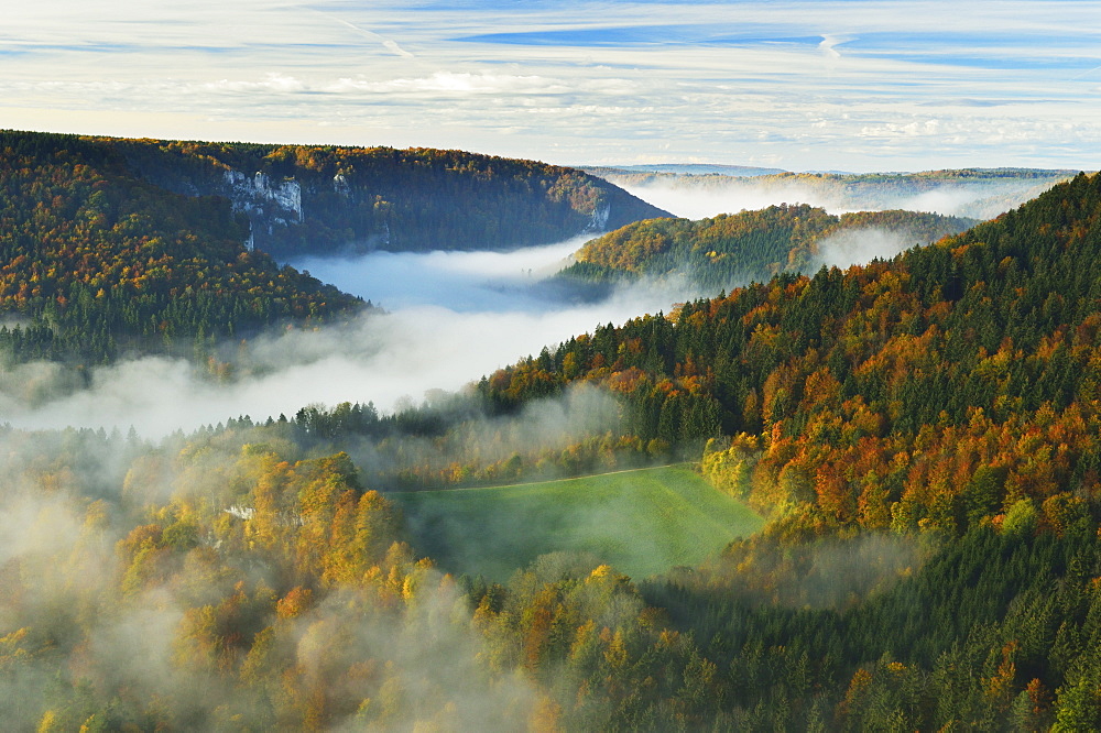 View from Eichfelsen of the Donautal (Danube Valley), near Beuron, Baden-Wurttemberg, Germany, Europe