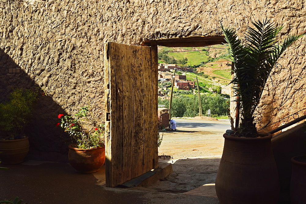 Doorway, near Tahnaout, High Atlas, Morocco, North Africa, Africa