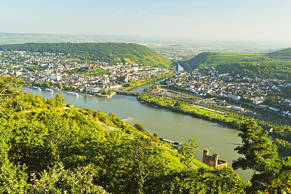 View of Bingen and River Rhine, Rhineland-Palatinate, Germany, Europe