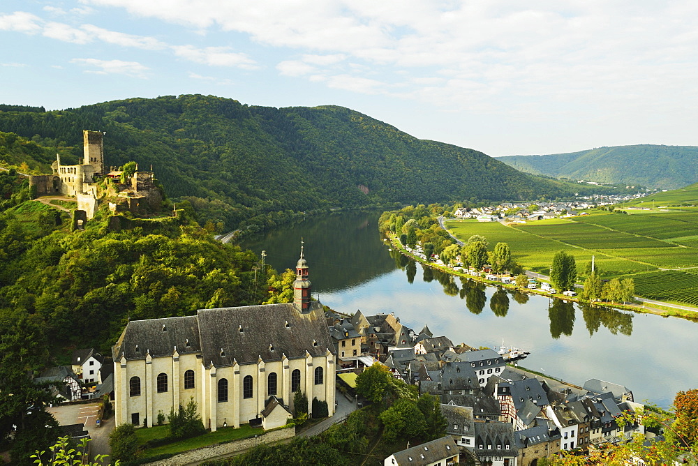 View of Beilstein, Castle Metternich and Moselle River (Mosel), Rhineland-Palatinate, Germany, Europe