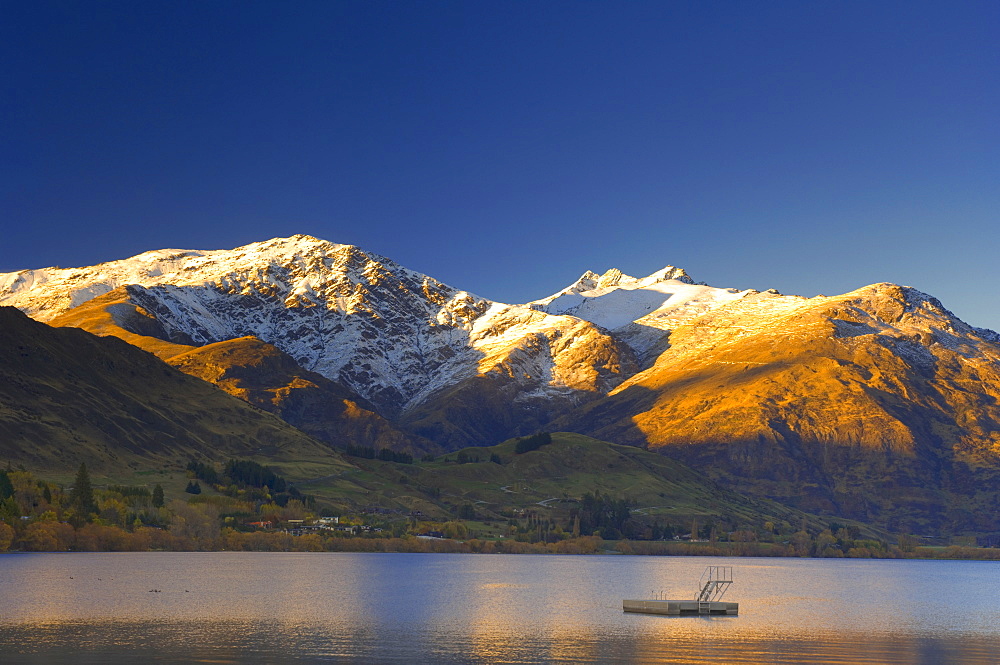 Sunrise, Lake Hayes, Queenstown, Central Otago, South Island, New Zealand, Pacific