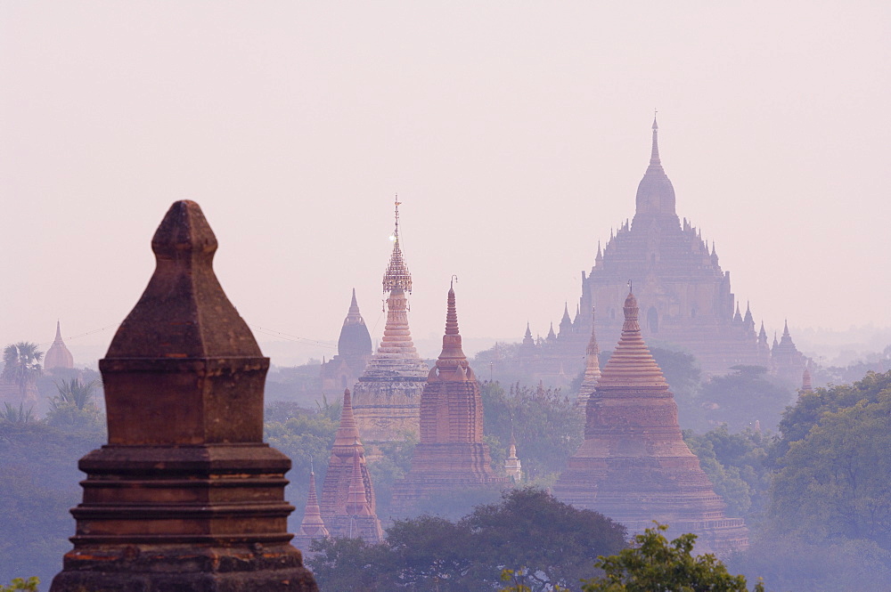 Bagan (Pagan), Myanmar (Burma), Asia