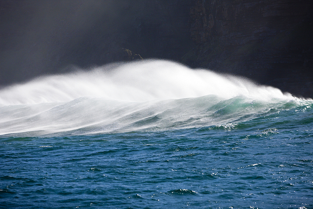 Breaking Waves, Indian Ocean, Wild Coast, South Africa