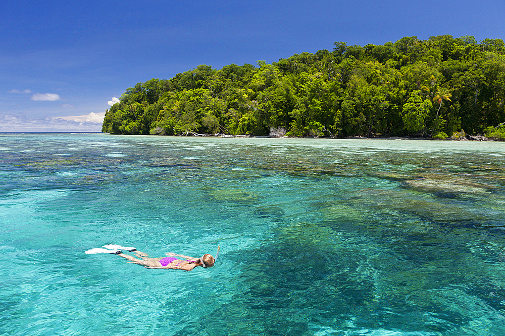 Snorkeling at Solomon Islands, Marovo Lagoon, Solomon Islands