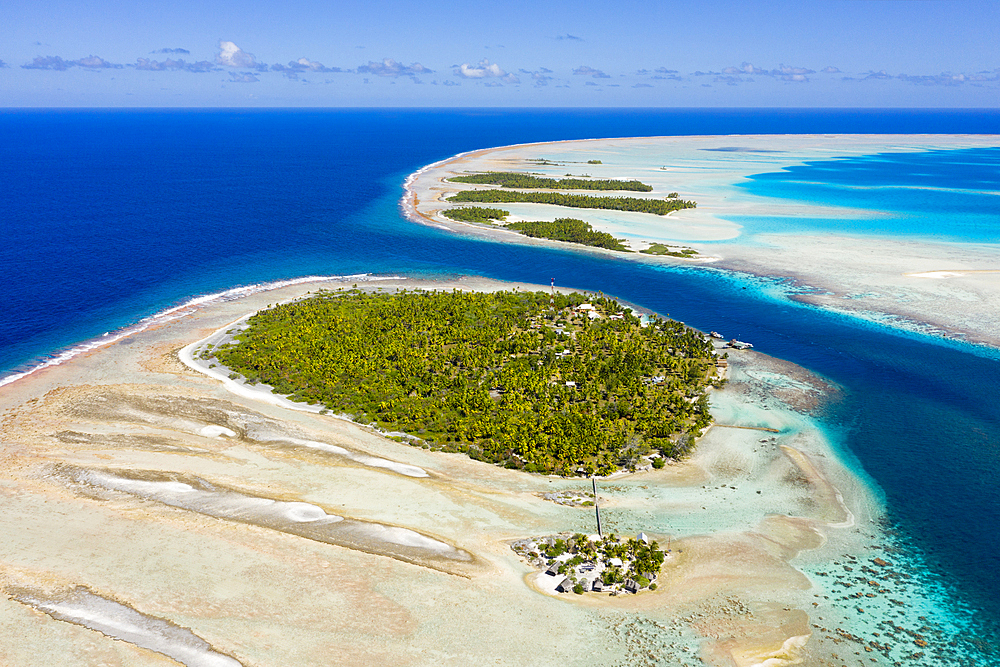 Tetamanu Pass of Fakarava Atoll, Tuamotu Archipel, French Polynesia