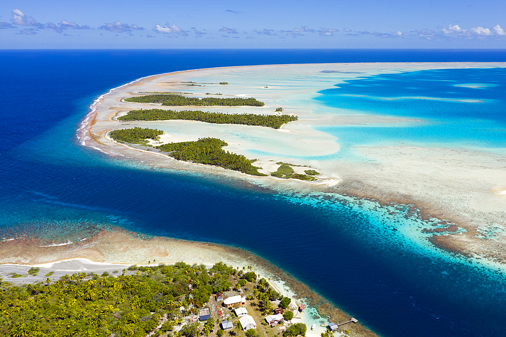 Tetamanu Pass of Fakarava Atoll, Tuamotu Archipel, French Polynesia