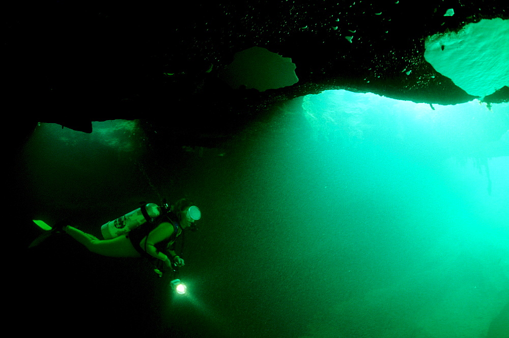 Cave diving, Scuba diver in underwater cave, Bahamas, Freshwater Blue hole