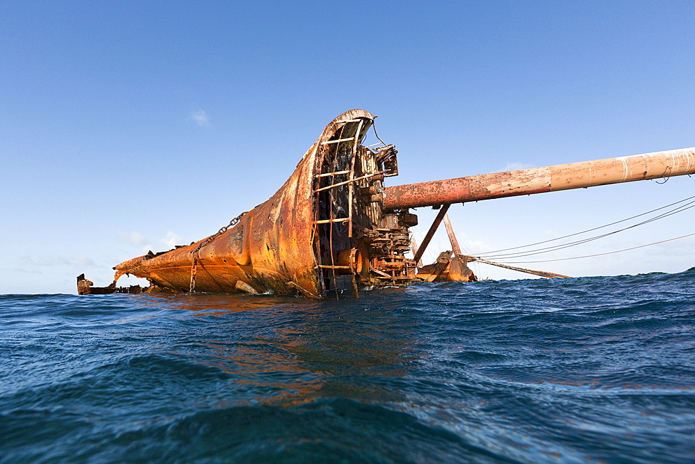 Old Shipwreck at Silverbanks, Silver Bank, Atlantic Ocean, Dominican Republic, West Indies, Central America