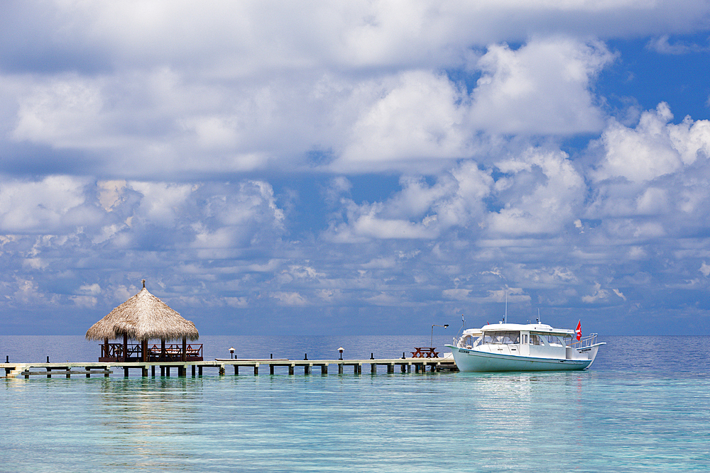 Impressions of Eriyadu Island, North Male Atoll, Maldives