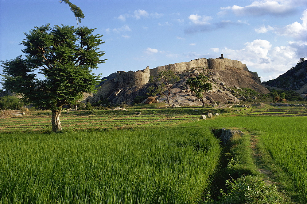 Gungee Fort, Madras, India, Asia