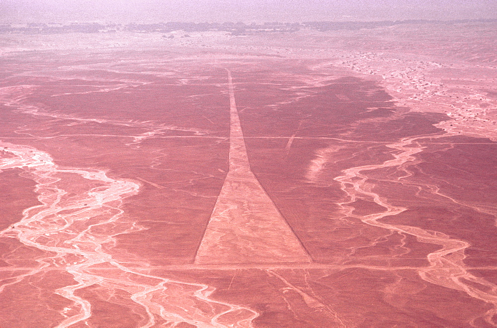 Nazca lines, 200AD-800AD huge drawings in the desert on the south coast of Peru with giant figures and radiating lines, Peru