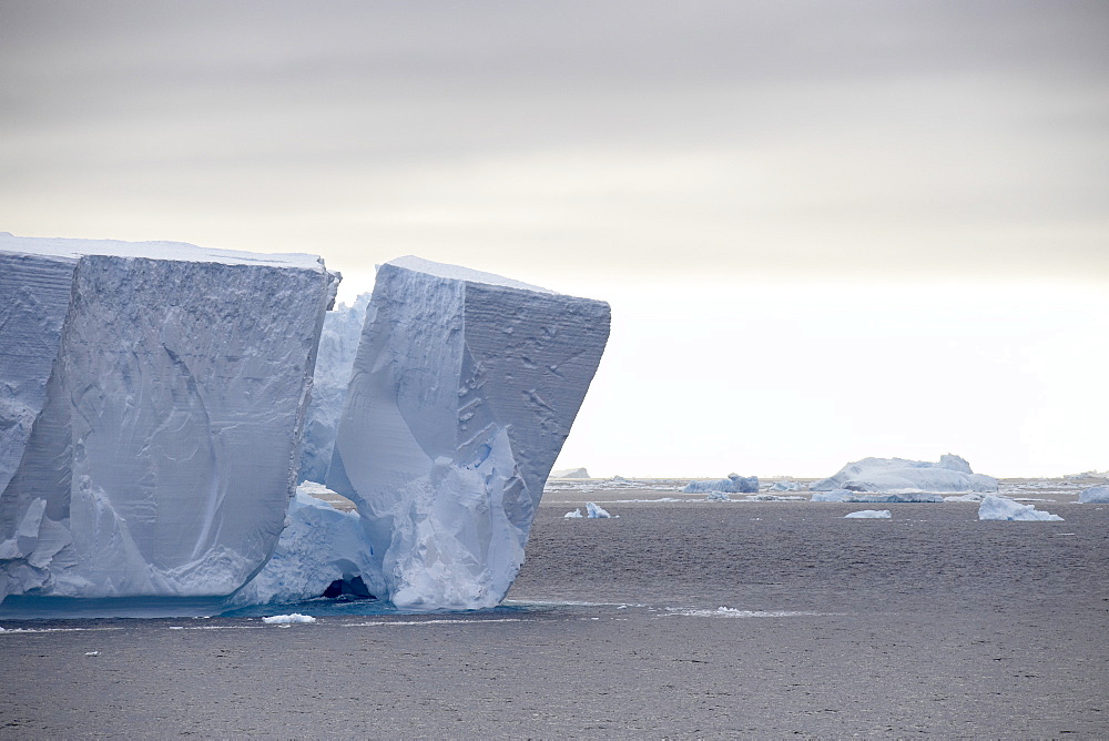 Tabular Iceberg, Antarctic Peninsula, Antarctica, Polar Regions